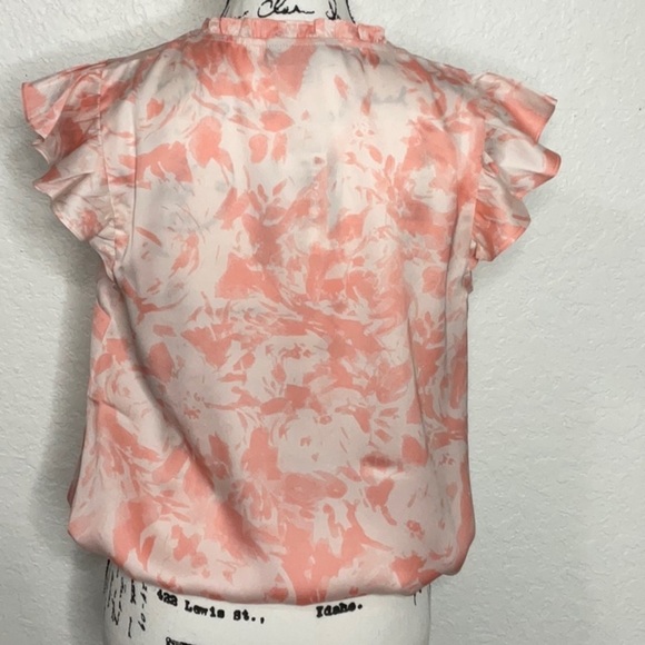 93- INC International Concepts NWT Pink & White Top Size Medium. 100% Polyester. - Picture 2 of 5